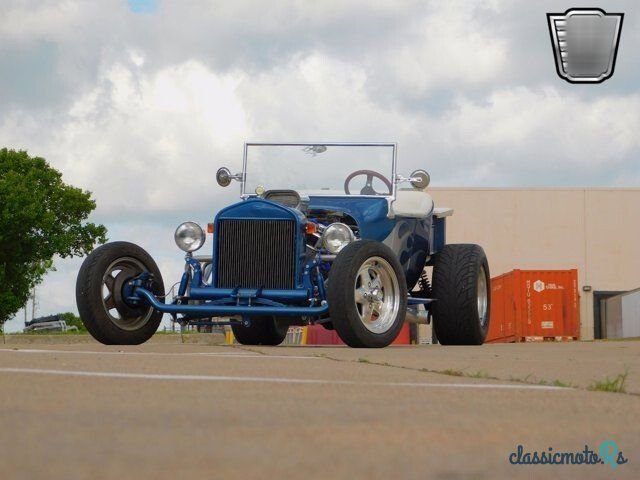 1923' Ford photo #2