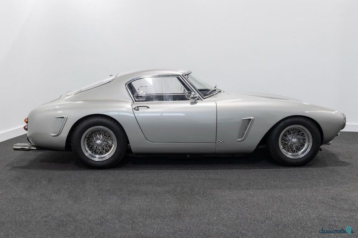 1962' Ferrari 250 photo #3