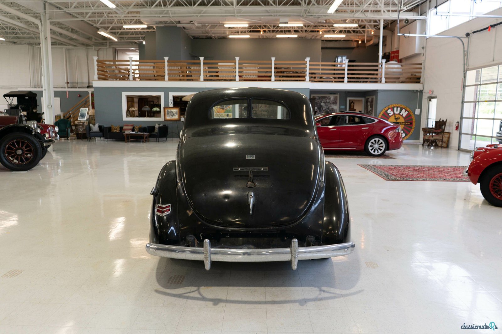 1940' Ford Deluxe photo #5