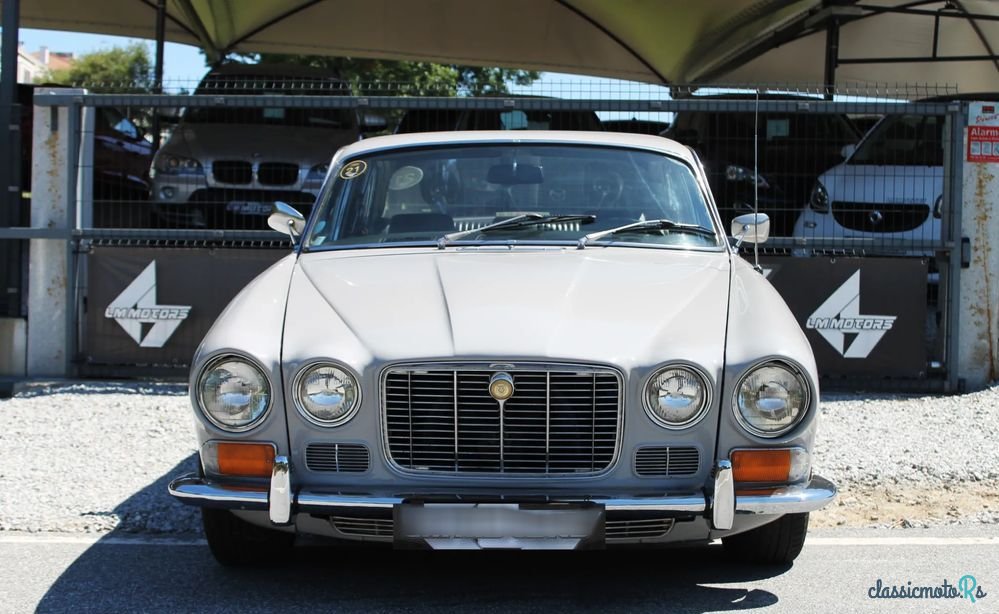 1980' Jaguar XJ photo #2