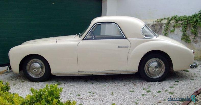 1952' Simca 8 Sport Coupé photo #1