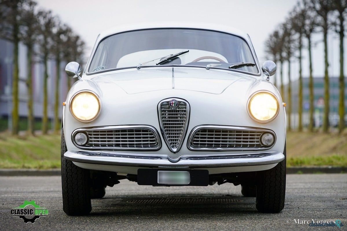 1963' Alfa Romeo Giulia photo #2