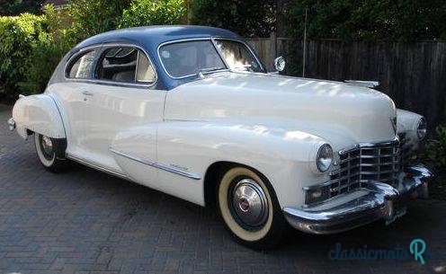 1946' Cadillac Series 61 Sedanet photo #2