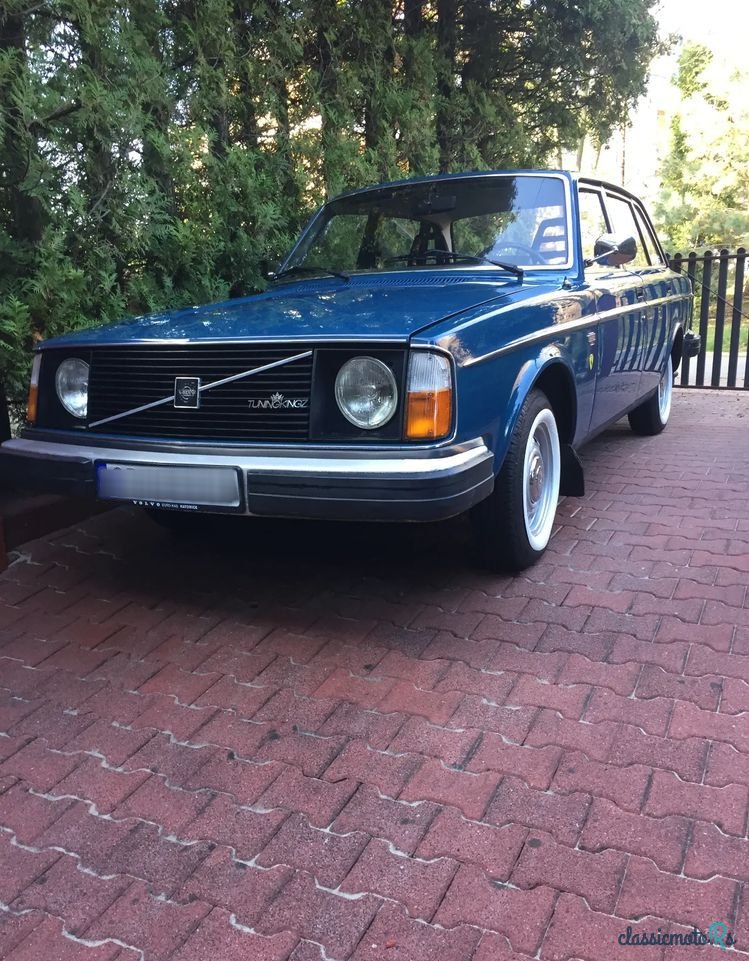 1977' Volvo Seria 200 photo #1