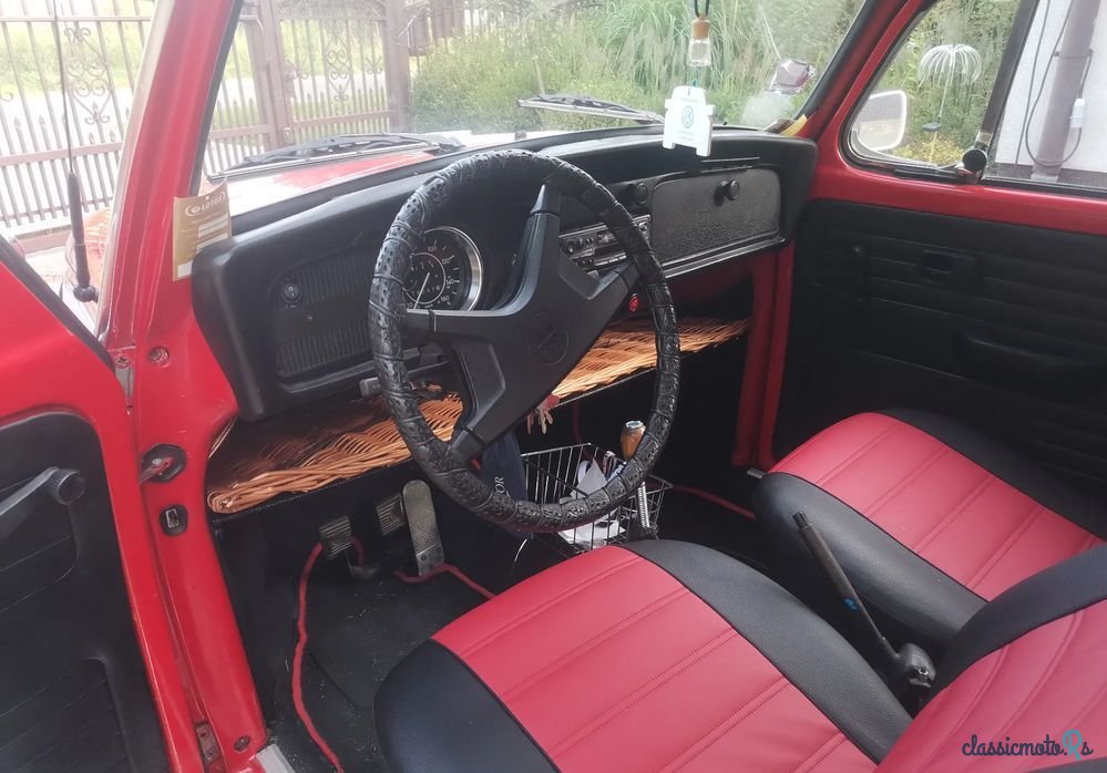 1970' Volkswagen Garbus photo #3