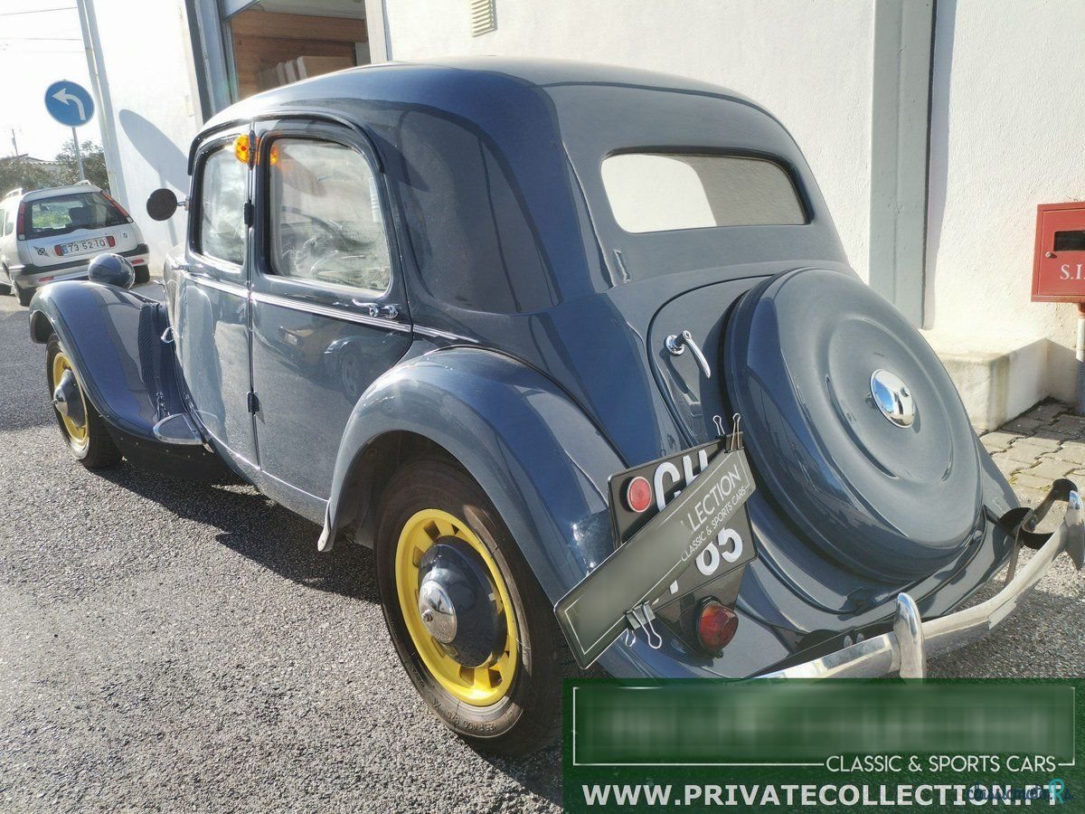 1946' Citroen Traction Avant photo #3