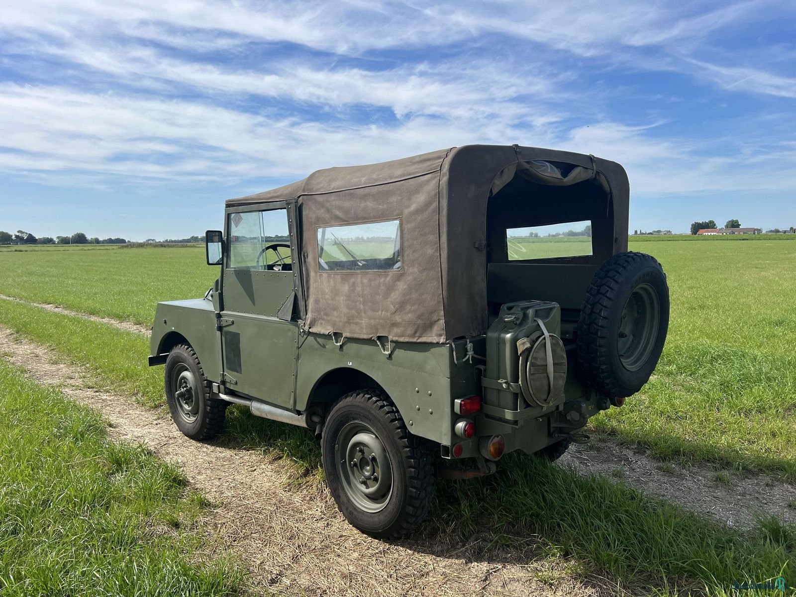 1955' Minerva photo #3