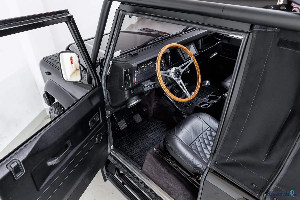 1989' Land Rover Defender photo #5