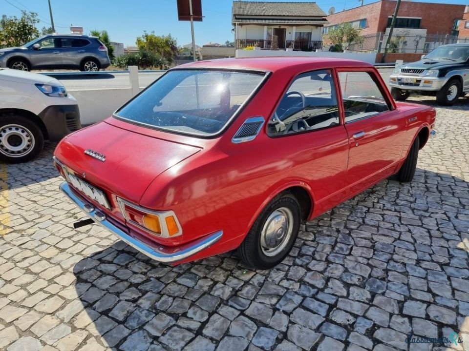 1975' Toyota Corolla photo #3