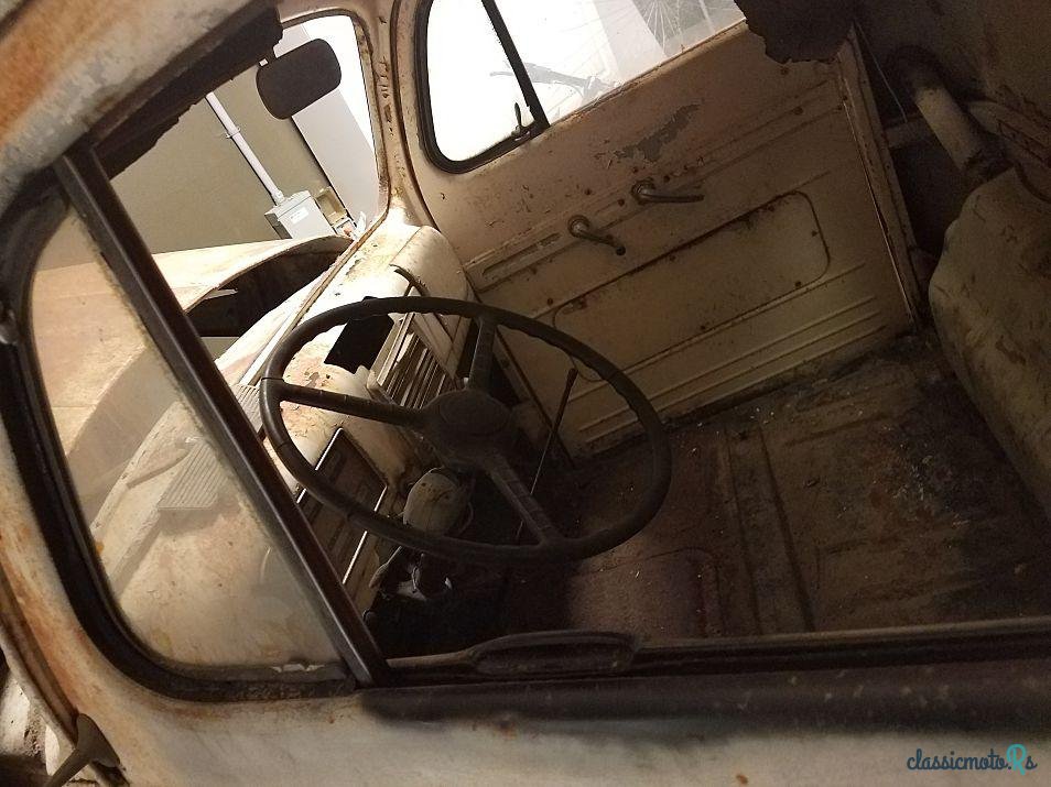 1950' Ford F-1 photo #2