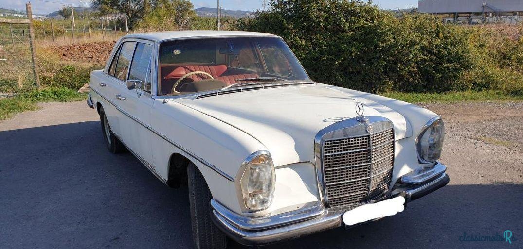 1965' Mercedes-Benz 250 for sale. Portugal