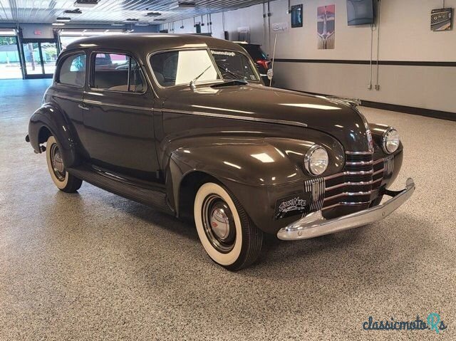 1940' Oldsmobile Series 60 photo #4