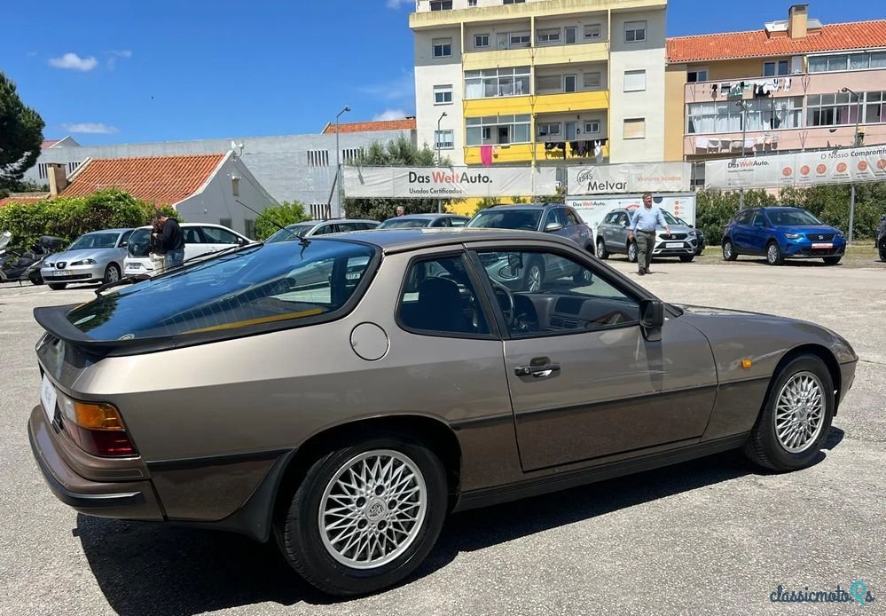 1982' Porsche 924 photo #3