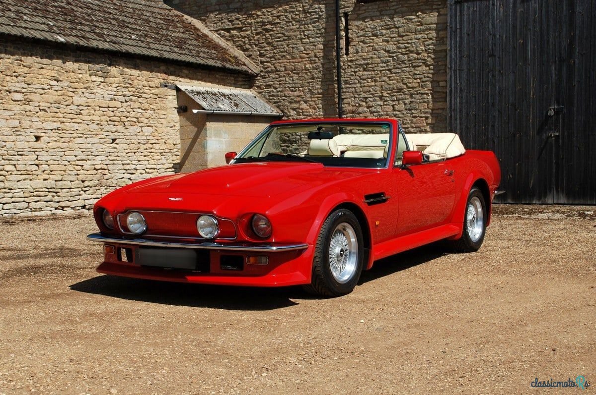 1988' Aston Martin V8 Vantage photo #1