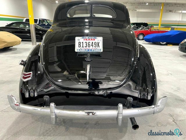 1940' Ford Deluxe photo #5