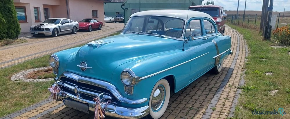 1952' Oldsmobile Eighty - Eight photo #2