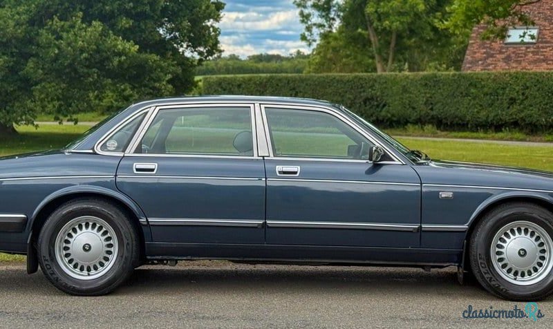 1990' Daimler Xj40 photo #1