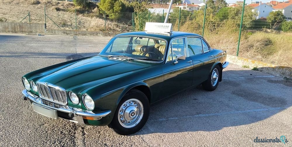 1976' Jaguar XJ photo #2