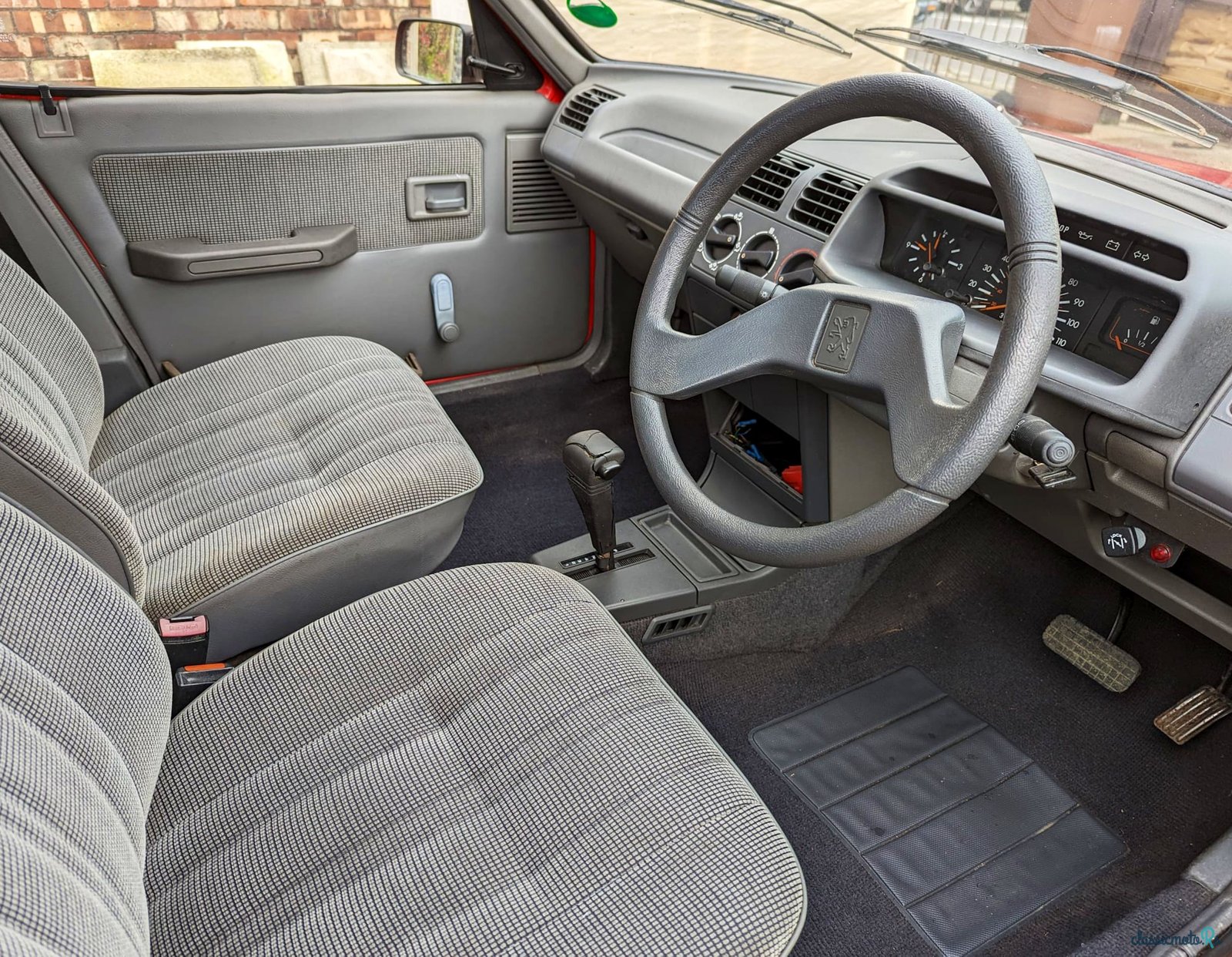 1989' Peugeot 205 Automatic photo #6