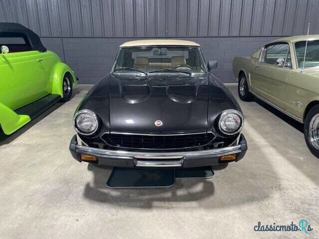 1982' Fiat 2000 Spider photo #2