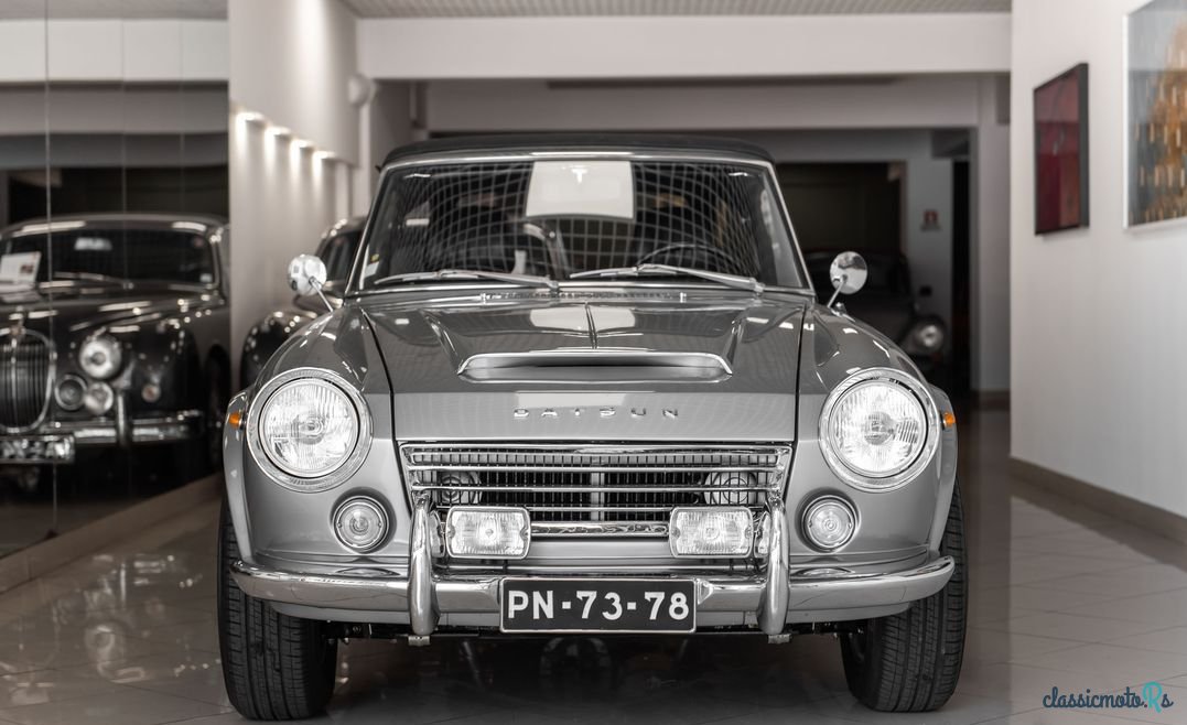 1969' Datsun Fairlady photo #2