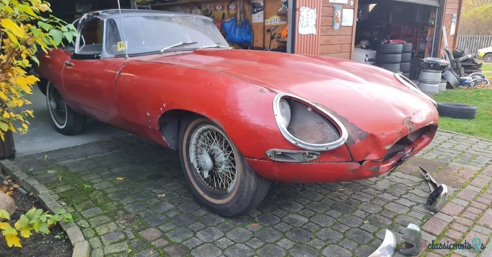 1965' Jaguar E-Type photo #1