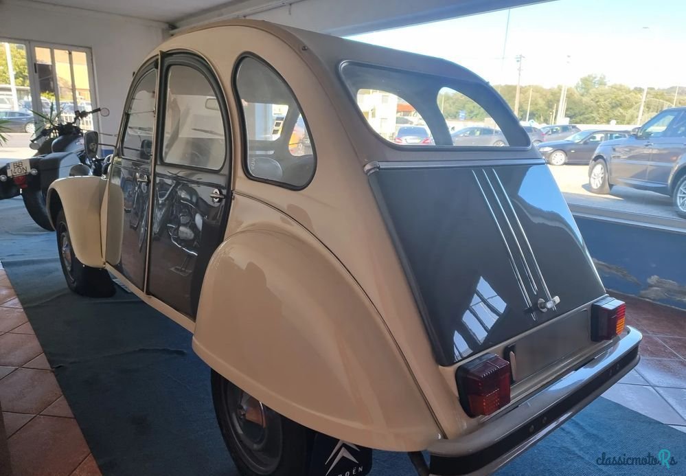 1969' Citroen 2CV photo #6