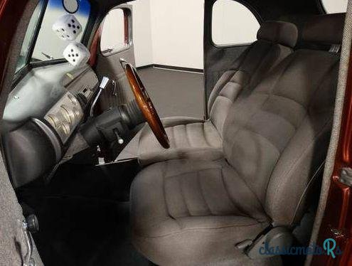 1940' Ford Coupe photo #2