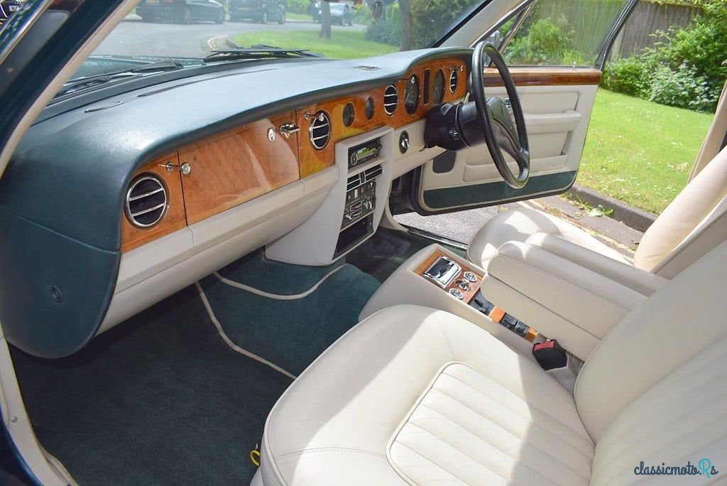 1990' Rolls-Royce Silver Spirit photo #3