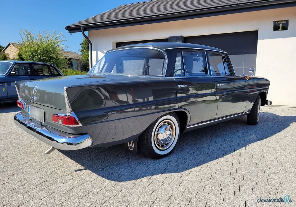1964' Mercedes-Benz 190C W110 photo #2