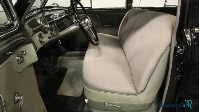 1948' Buick Roadmaster photo #4