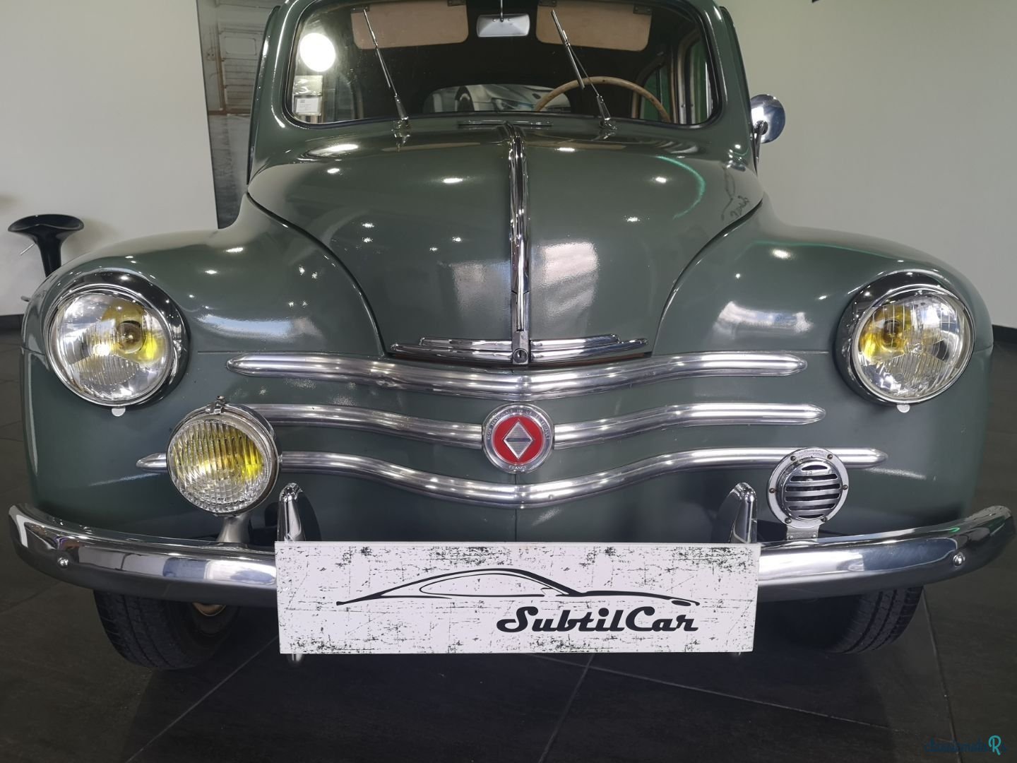 1954' Renault 4 photo #6