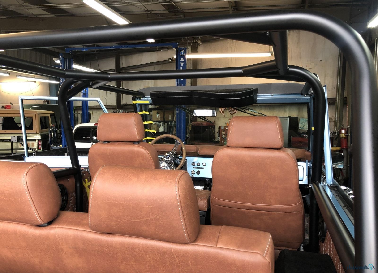 1975' Ford Bronco photo #2