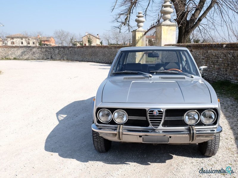 1972' Alfa Romeo Alfetta photo #3
