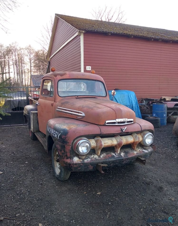 1952' Ford F-1 photo #2