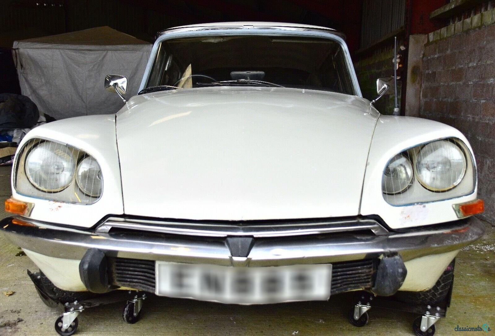 1970' Citroen DS photo #2