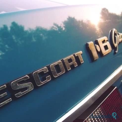 1982' Ford Escort photo #2