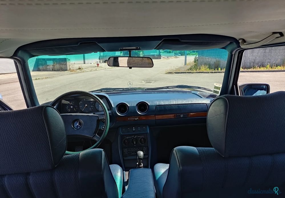 1981' Mercedes-Benz 240 photo #5