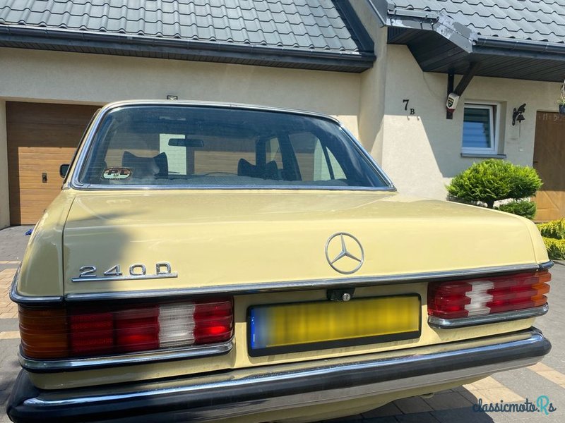 1977' Mercedes-Benz W123 photo #5