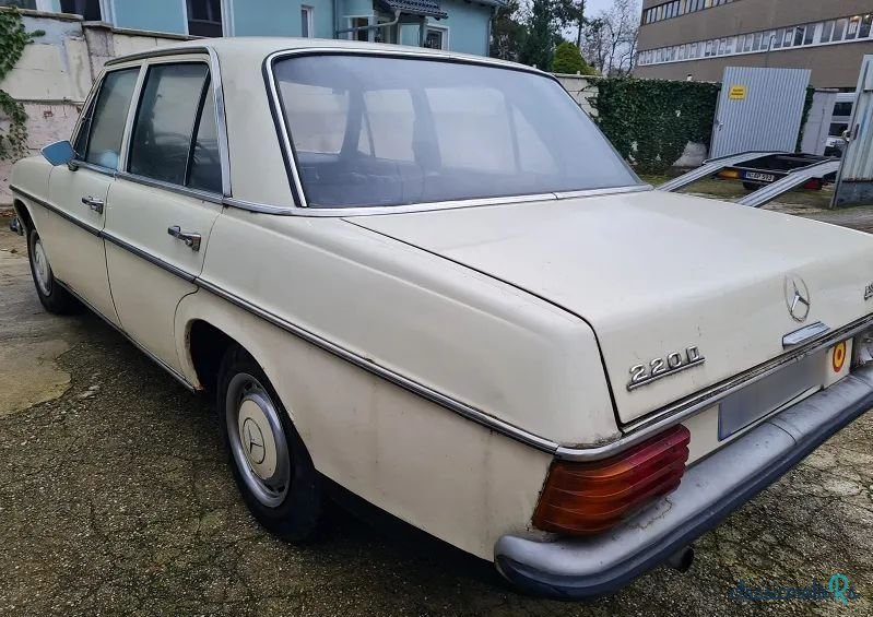 1972' Mercedes-Benz W123 photo #5