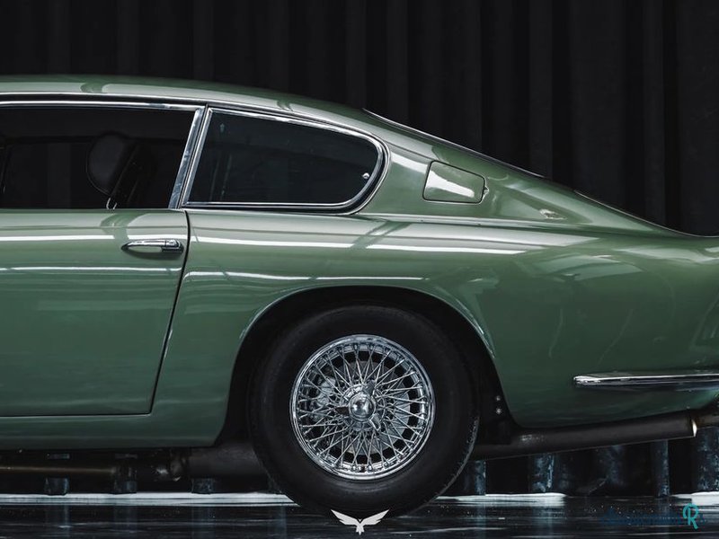 1967' Aston Martin DB6 Coupé photo #4