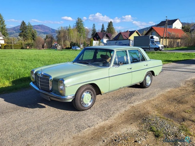 1973' Mercedes-Benz W114 photo #1