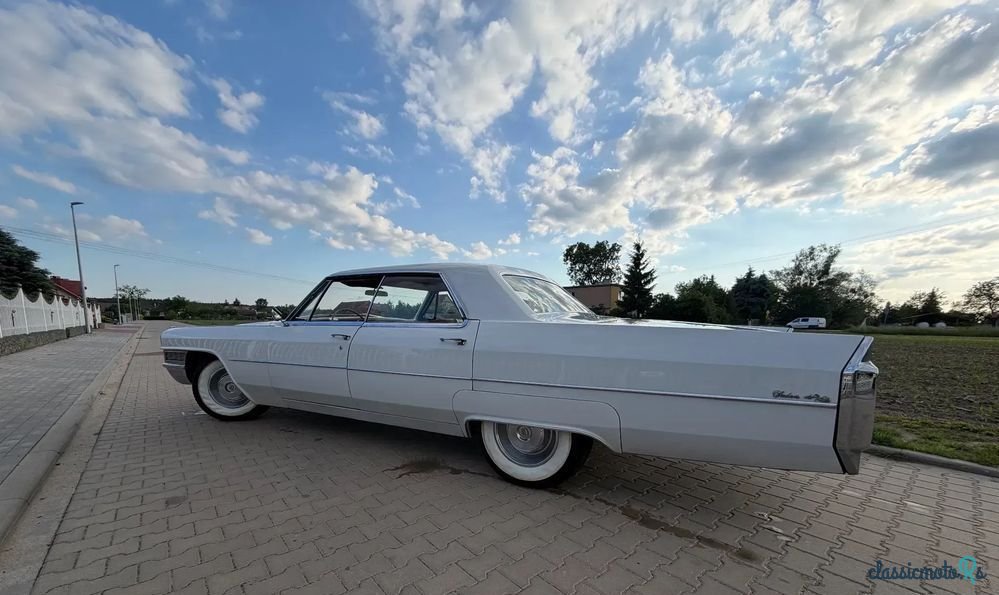 1965' Cadillac Deville photo #3