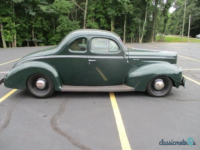 1940' Ford Deluxe photo #5