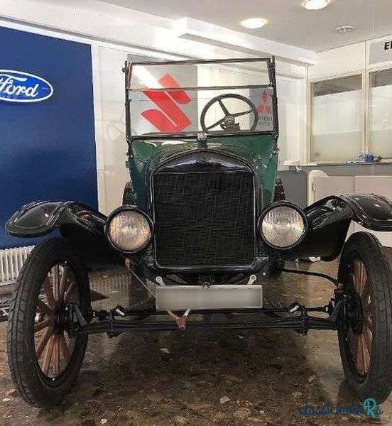 1923' Ford photo #3
