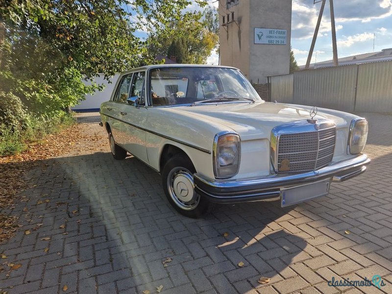 1970' Mercedes-Benz W114 photo #1