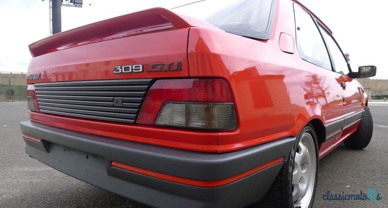 1989' Peugeot 309 GTI photo #2