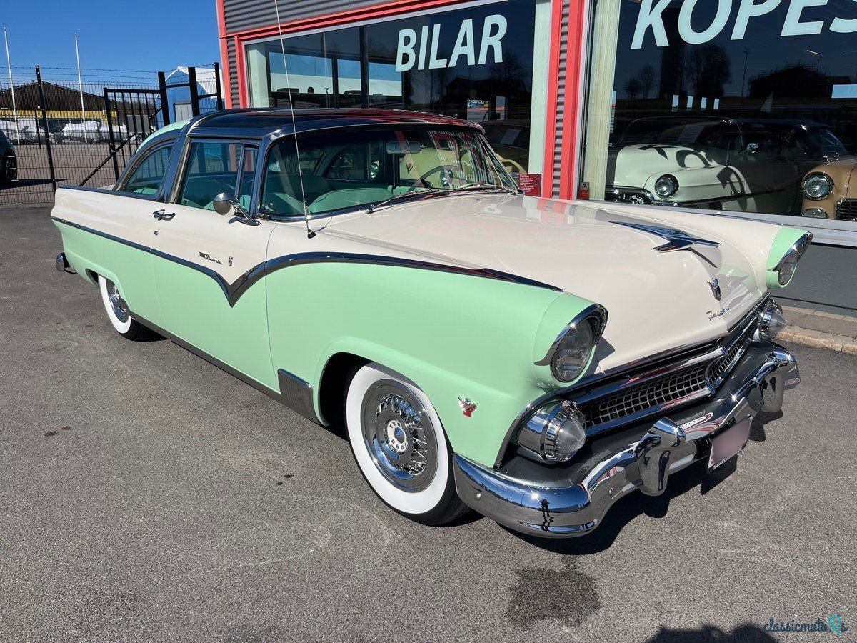 1955' Ford Crown Victoria photo #5