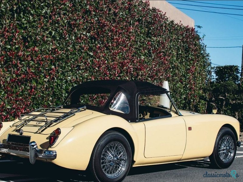 1958' MG MGA photo #5