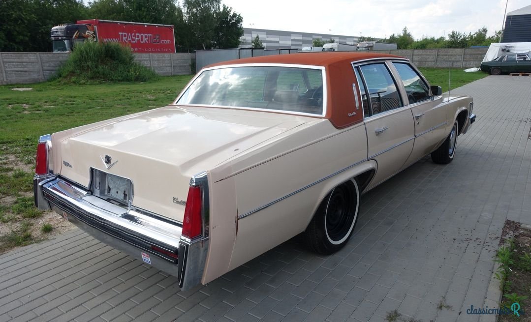 1977' Cadillac Deville photo #3